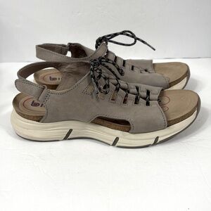 Bionica Ormond Leather Sandal Gray Size 8M